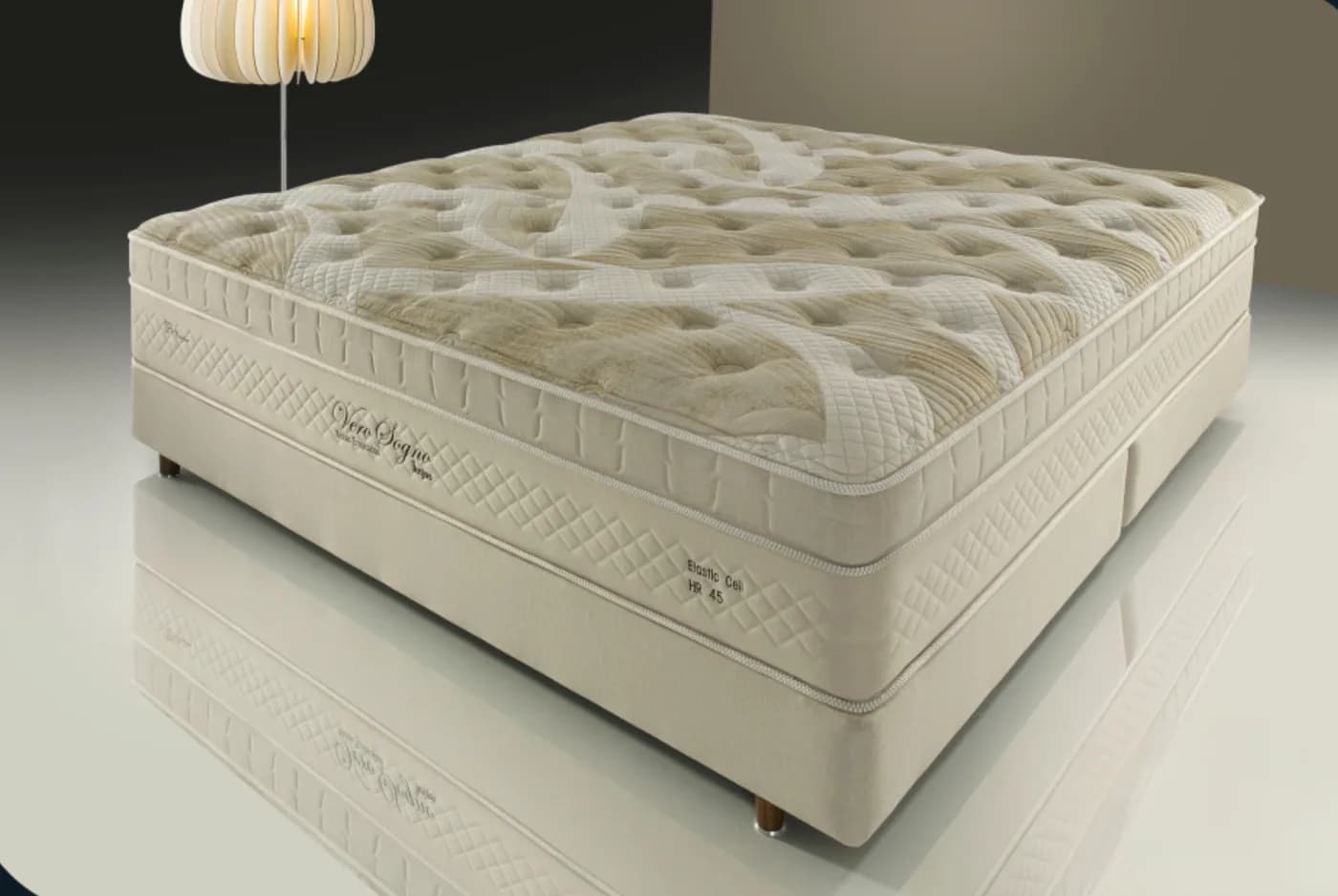 Conjunto Box Vero Sogno Queen bege com pillow top euro